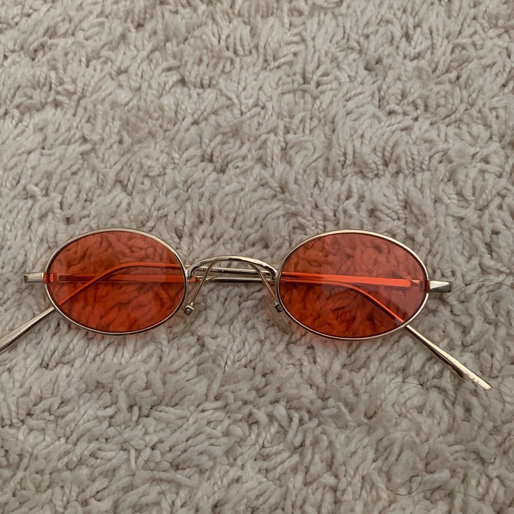 Mini sunglasses